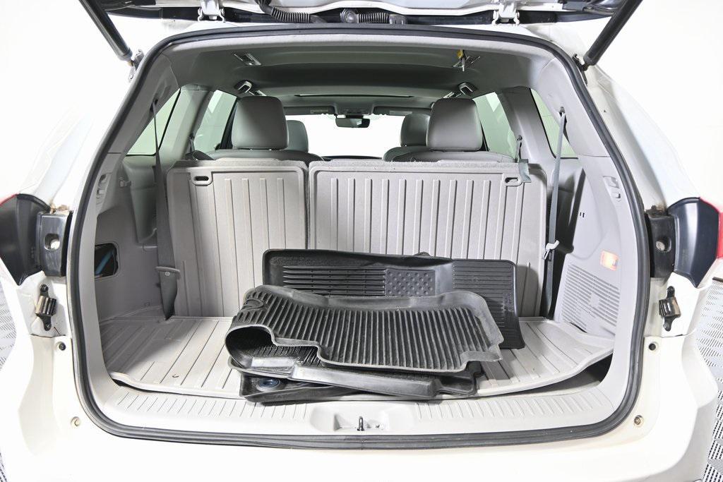 used 2018 Toyota Highlander car, priced at $18,590