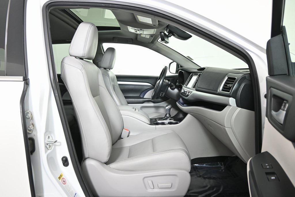 used 2018 Toyota Highlander car, priced at $18,590