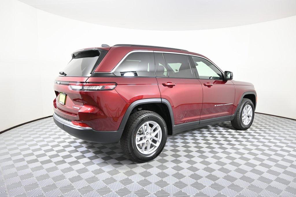 new 2025 Jeep Grand Cherokee car, priced at $38,199