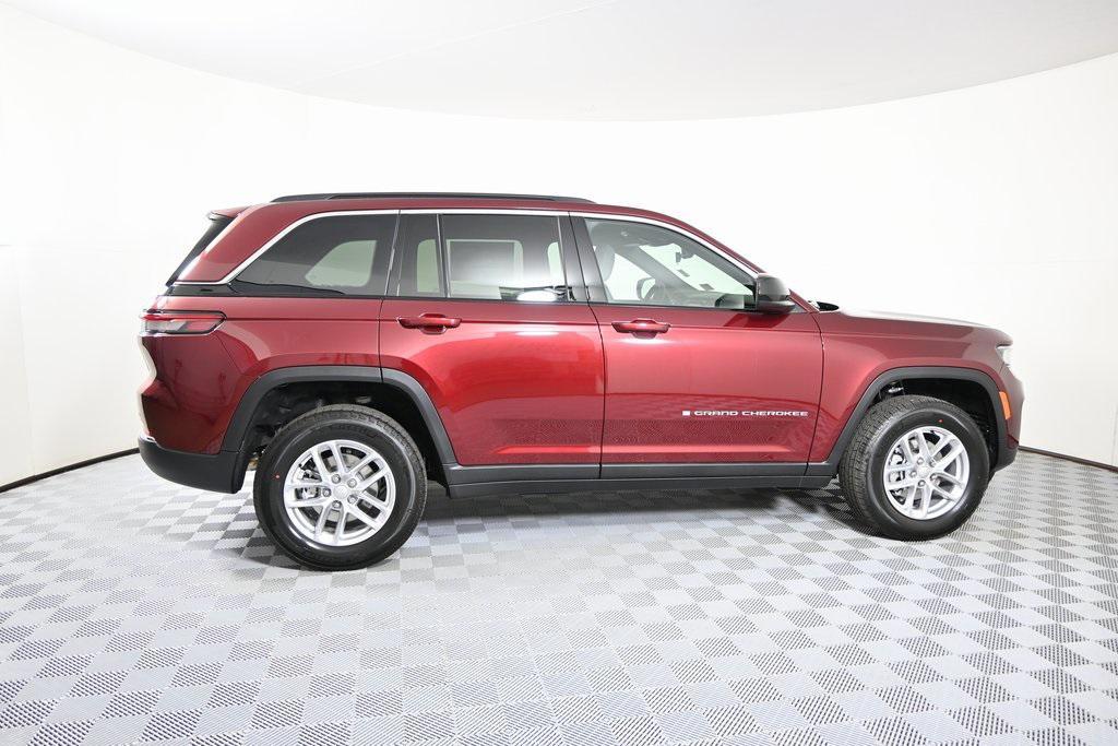 new 2025 Jeep Grand Cherokee car, priced at $38,199