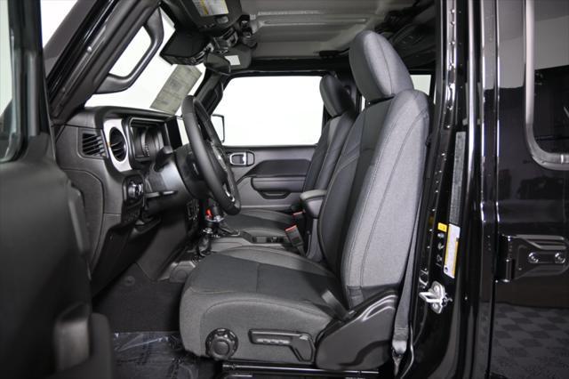 new 2025 Jeep Wrangler car, priced at $44,699