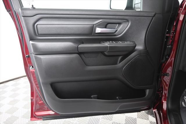 new 2025 Ram 1500 car, priced at $44,924