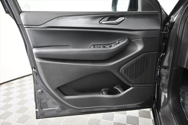new 2025 Jeep Grand Cherokee L car, priced at $41,999