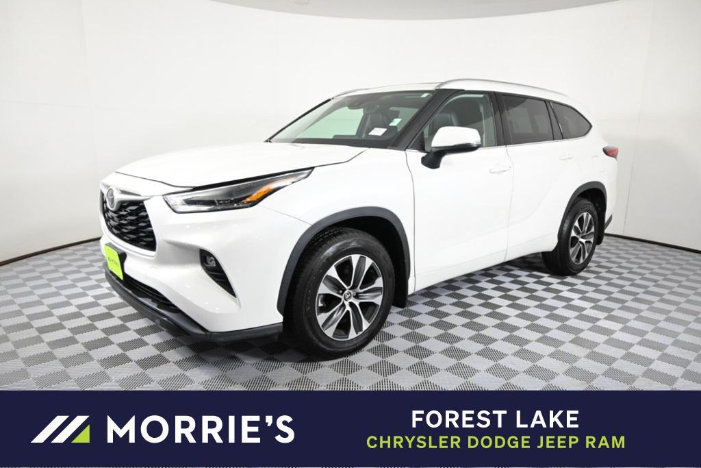 used 2021 Toyota Highlander car, priced at $33,299