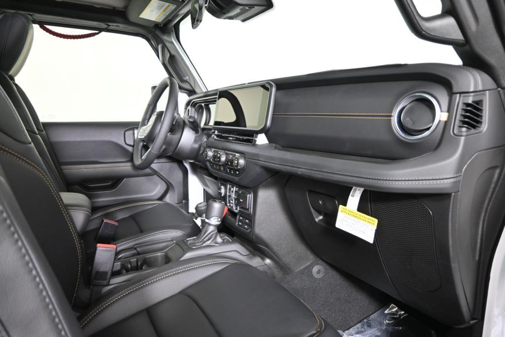 new 2025 Jeep Wrangler car, priced at $62,499