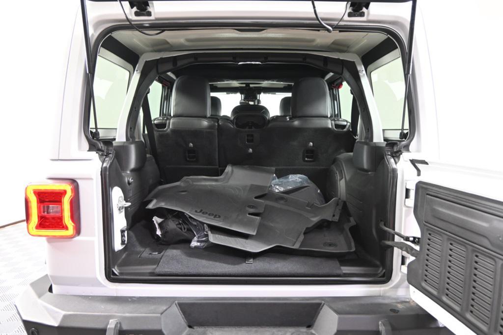 new 2025 Jeep Wrangler car, priced at $62,499