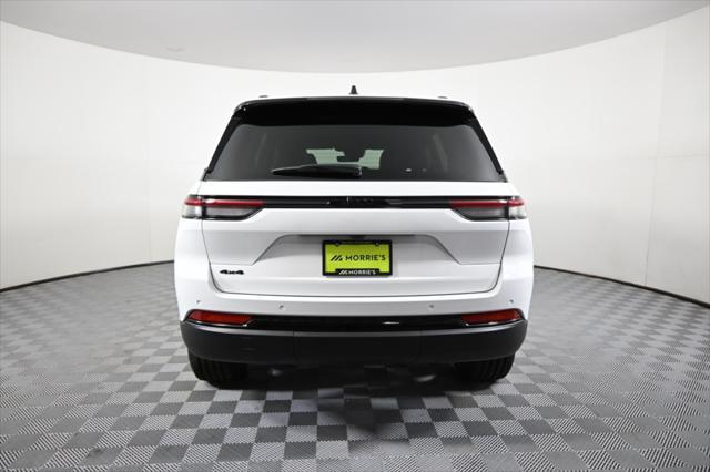 new 2025 Jeep Grand Cherokee car, priced at $40,799