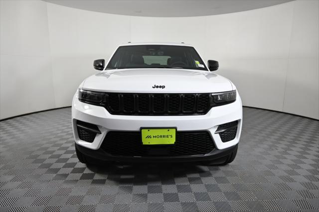 new 2025 Jeep Grand Cherokee car, priced at $40,799