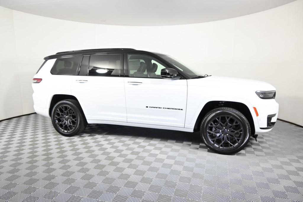 new 2025 Jeep Grand Cherokee L car, priced at $67,499