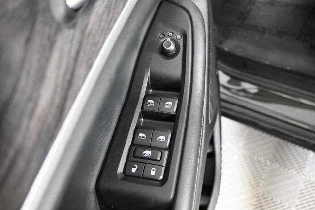 used 2021 Jeep Grand Cherokee L car, priced at $31,199