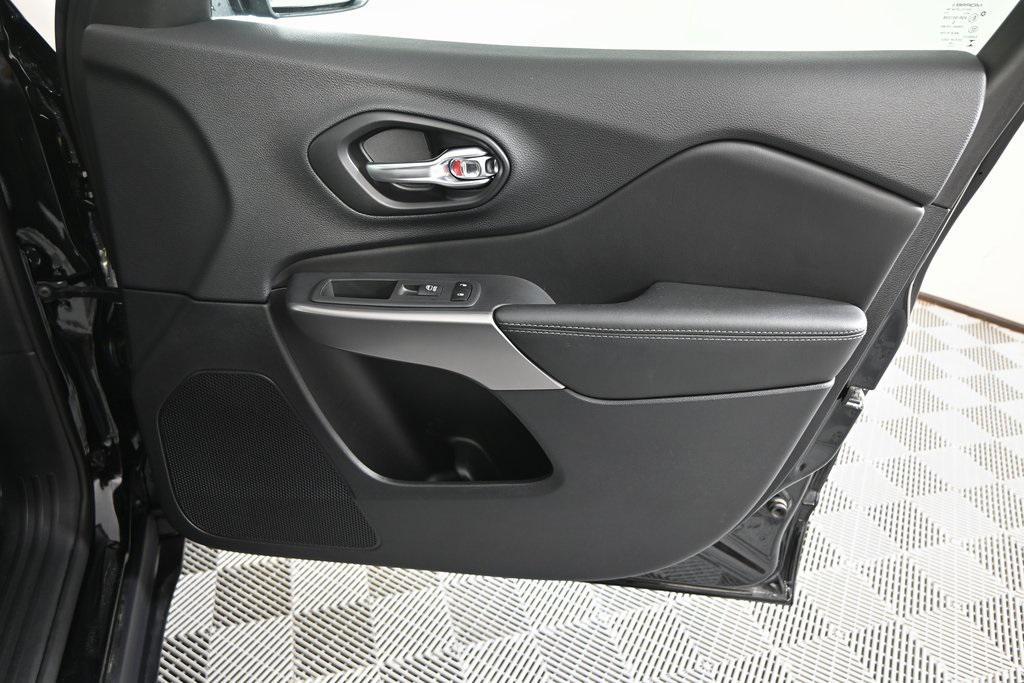 used 2022 Jeep Cherokee car, priced at $23,799