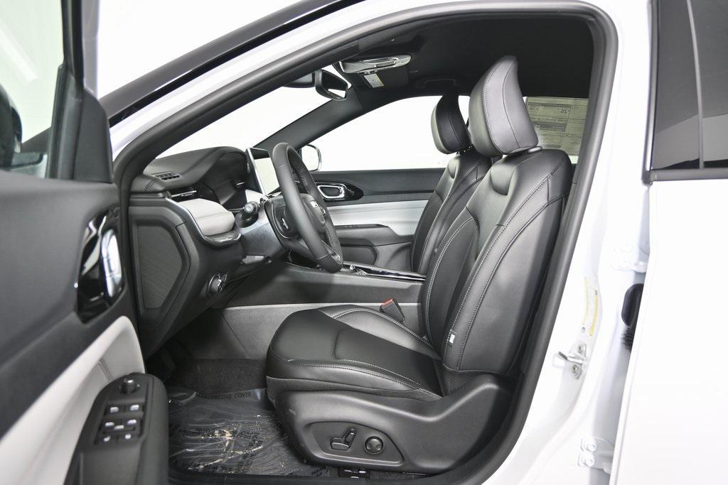 new 2026 Jeep Compass car, priced at $31,399