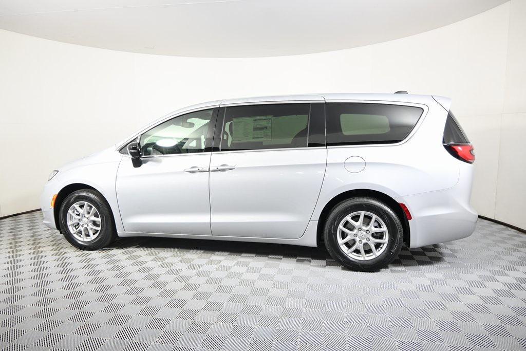 new 2026 Chrysler Pacifica car, priced at $47,415