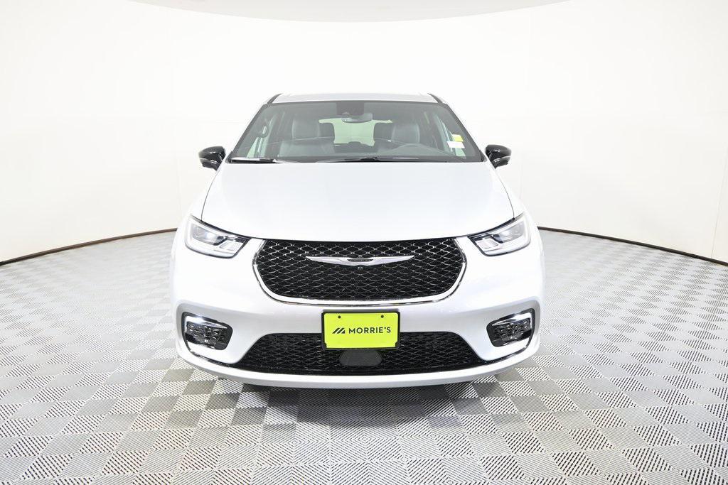new 2026 Chrysler Pacifica car, priced at $47,415