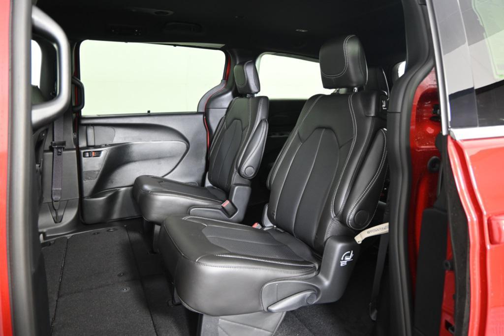 new 2026 Chrysler Pacifica car, priced at $44,799