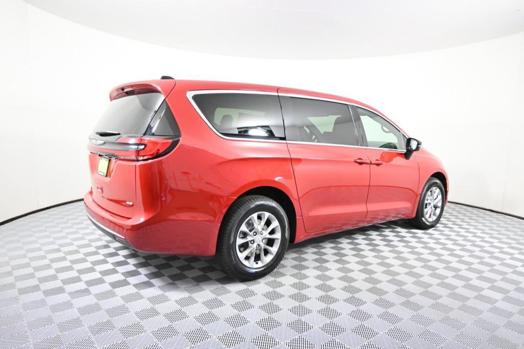new 2026 Chrysler Pacifica car, priced at $44,799