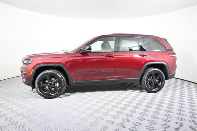 new 2025 Jeep Grand Cherokee car, priced at $48,499