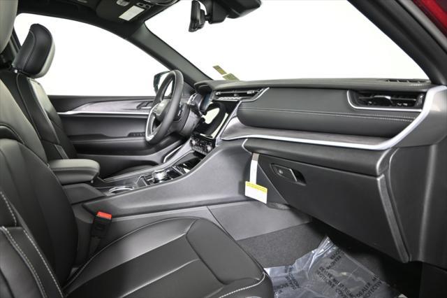 new 2025 Jeep Grand Cherokee car, priced at $48,499