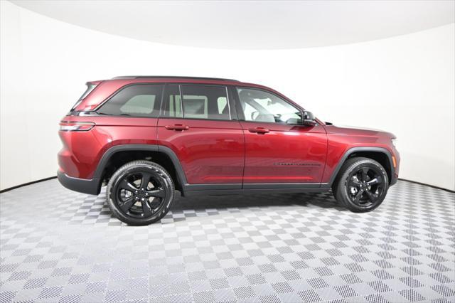 new 2025 Jeep Grand Cherokee car, priced at $48,499