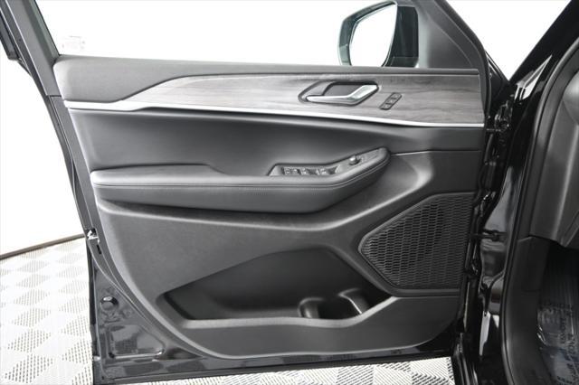 new 2025 Jeep Grand Cherokee L car, priced at $48,999