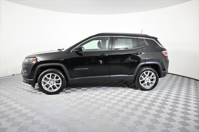 new 2024 Jeep Compass car, priced at $28,999