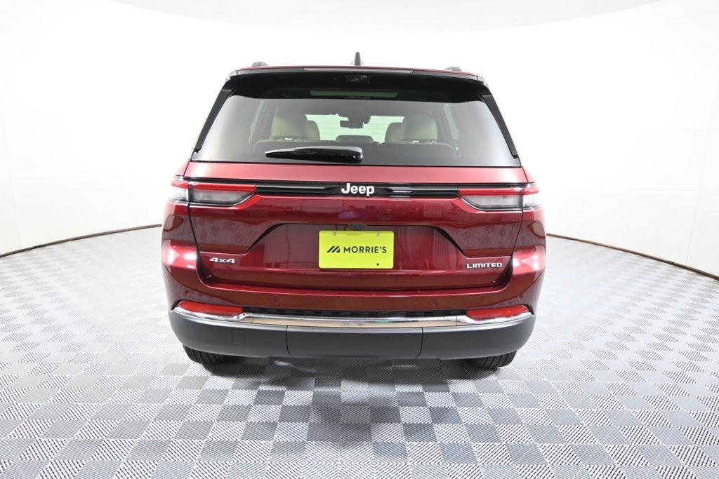 new 2025 Jeep Grand Cherokee car, priced at $45,999