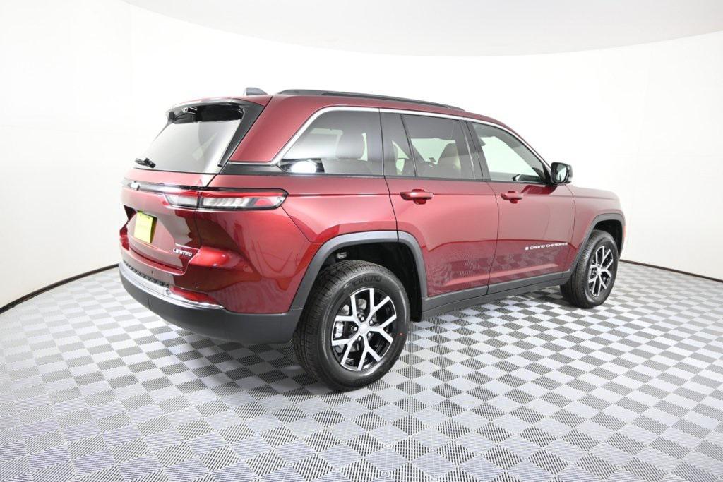new 2025 Jeep Grand Cherokee car, priced at $45,999