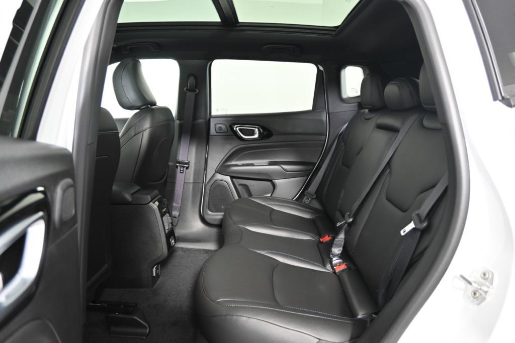 new 2025 Jeep Compass car, priced at $31,999