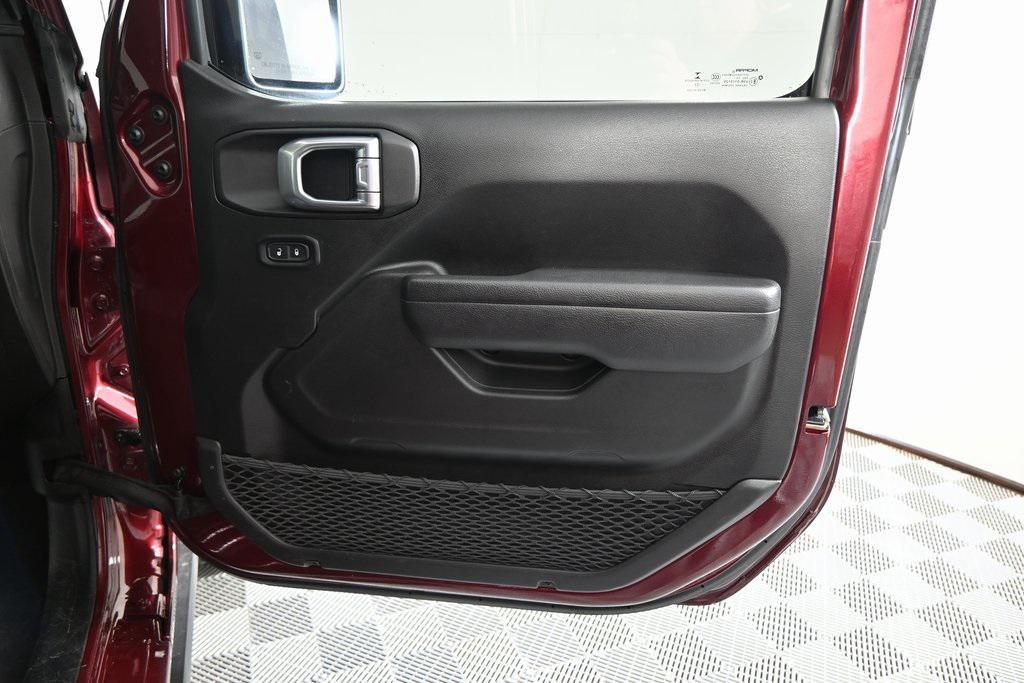 used 2022 Jeep Gladiator car, priced at $32,299