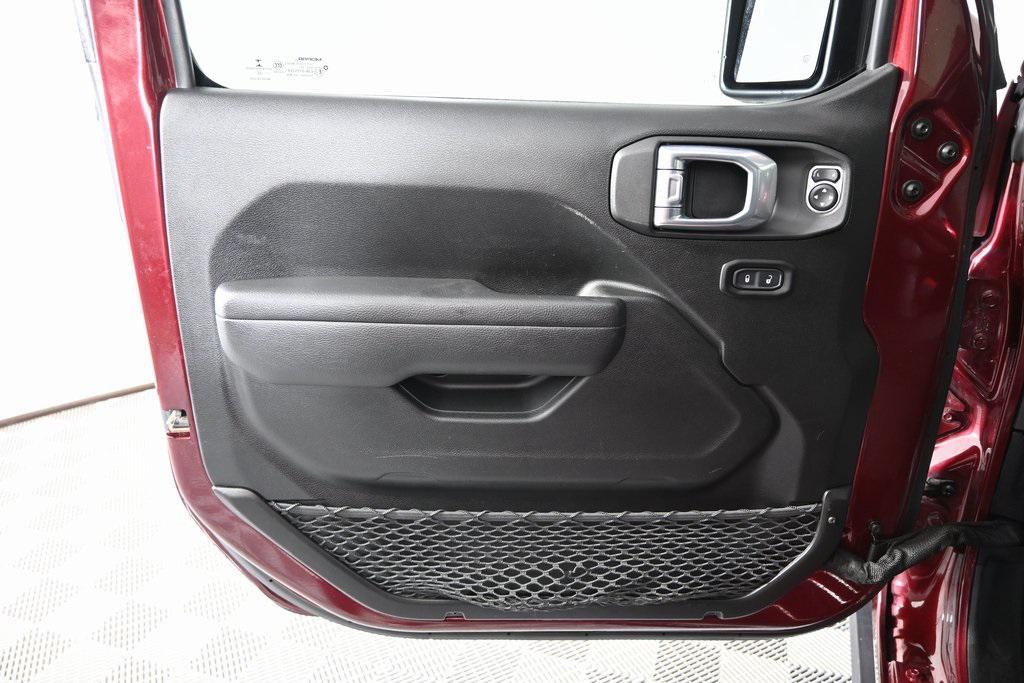 used 2022 Jeep Gladiator car, priced at $32,299
