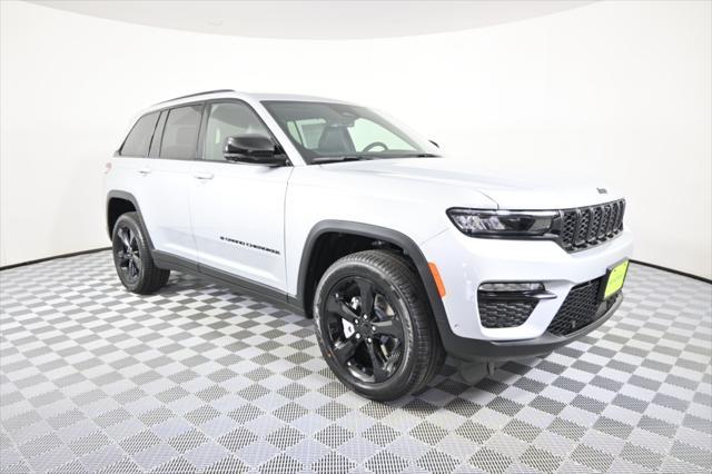 new 2025 Jeep Grand Cherokee car, priced at $48,599