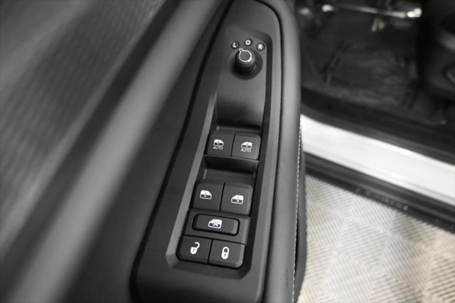 new 2025 Jeep Grand Cherokee car, priced at $38,499