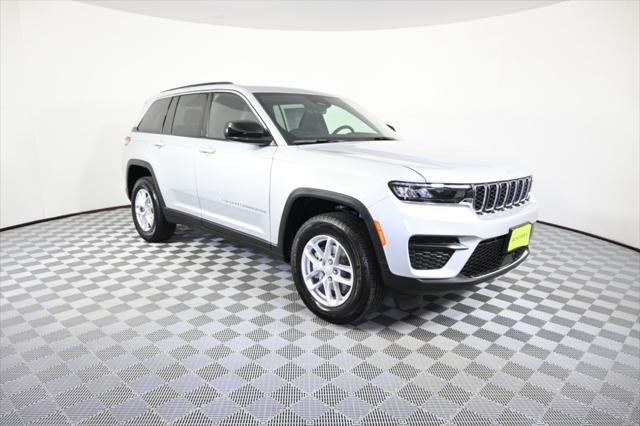 new 2025 Jeep Grand Cherokee car, priced at $38,499