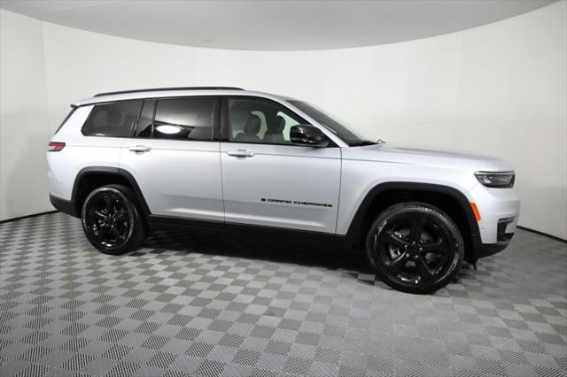 new 2025 Jeep Grand Cherokee L car, priced at $51,999