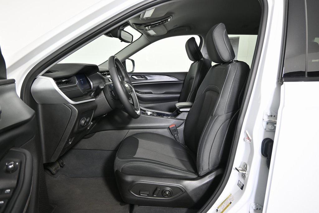 used 2023 Jeep Grand Cherokee L car, priced at $25,899