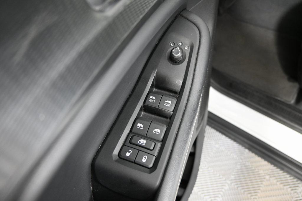 used 2023 Jeep Grand Cherokee L car, priced at $25,899