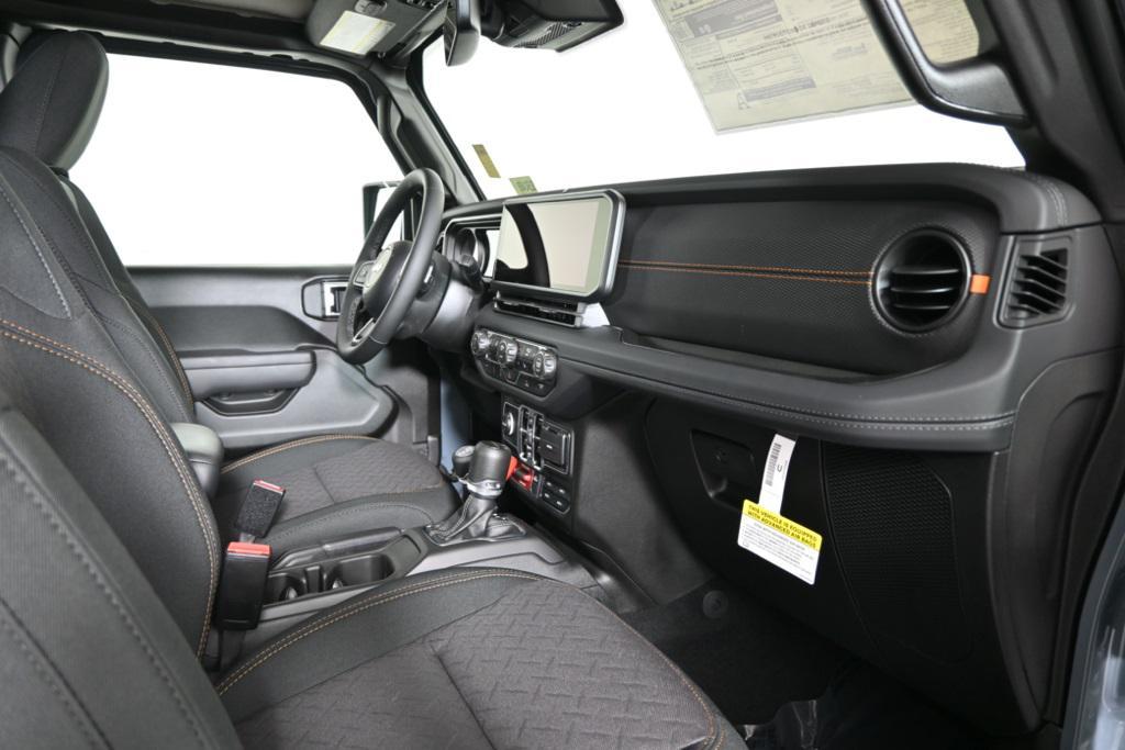 new 2025 Jeep Gladiator car, priced at $48,499