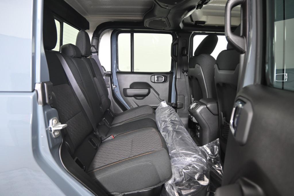 new 2025 Jeep Gladiator car, priced at $48,499