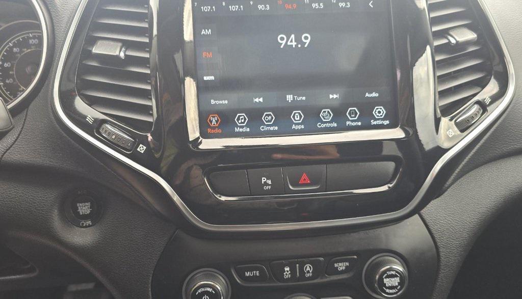 used 2021 Jeep Cherokee car, priced at $24,490