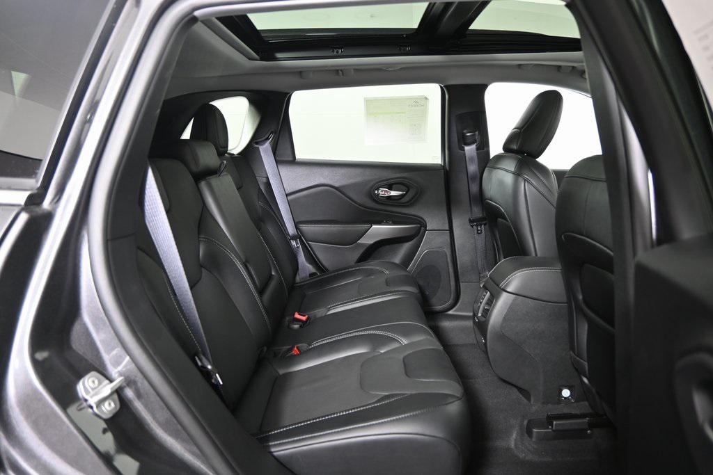 used 2022 Jeep Cherokee car, priced at $26,499