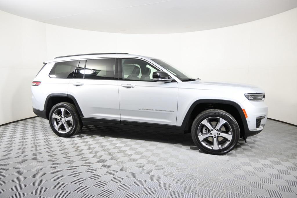 new 2025 Jeep Grand Cherokee L car, priced at $51,472