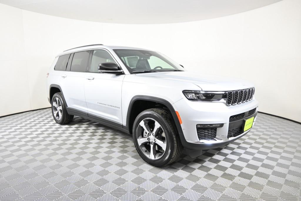 new 2025 Jeep Grand Cherokee L car, priced at $51,472