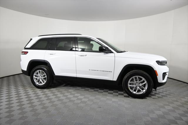 new 2025 Jeep Grand Cherokee car, priced at $38,199