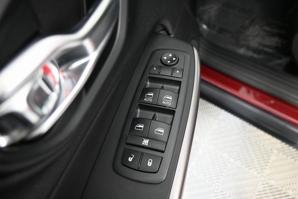 used 2021 Jeep Cherokee car, priced at $21,799