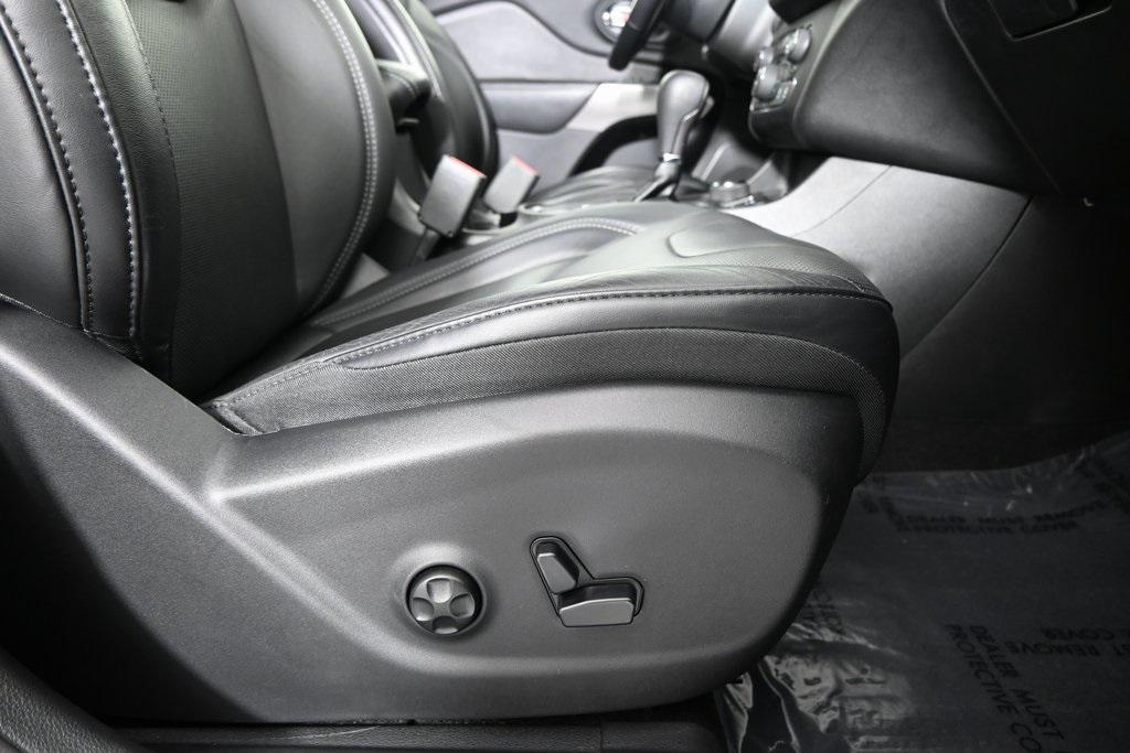 used 2021 Jeep Cherokee car, priced at $21,799