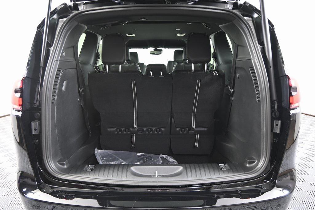 new 2026 Chrysler Pacifica car, priced at $45,640