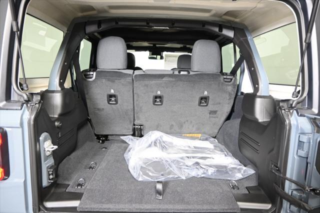 new 2025 Jeep Wrangler car, priced at $45,199