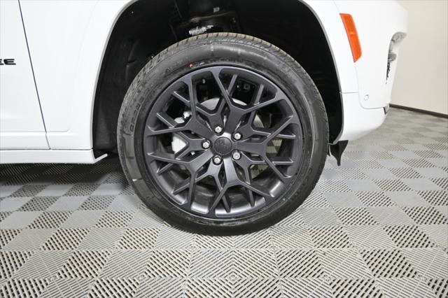 new 2025 Jeep Grand Cherokee car, priced at $65,499