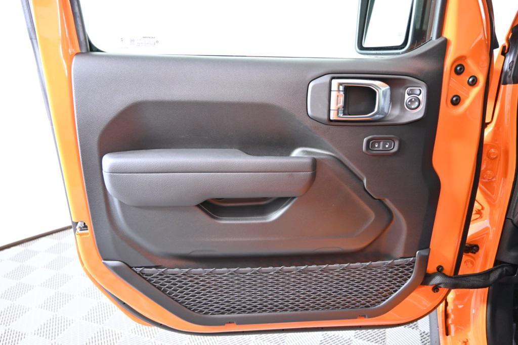 new 2025 Jeep Gladiator car, priced at $50,999