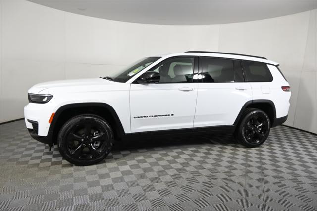 new 2025 Jeep Grand Cherokee L car, priced at $52,299